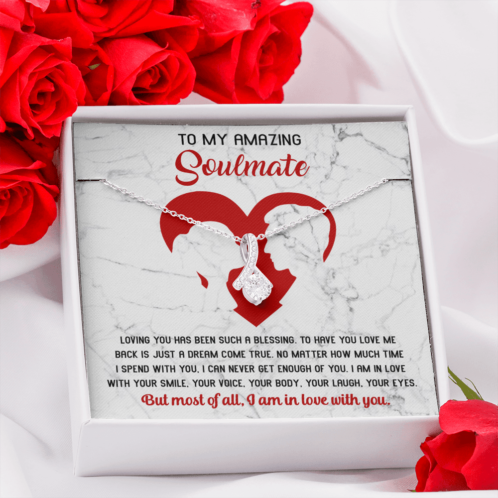 To My Amazing Soulmate – I Am In Love With You - Alluring Beauty Necklace with Romantic Message Card